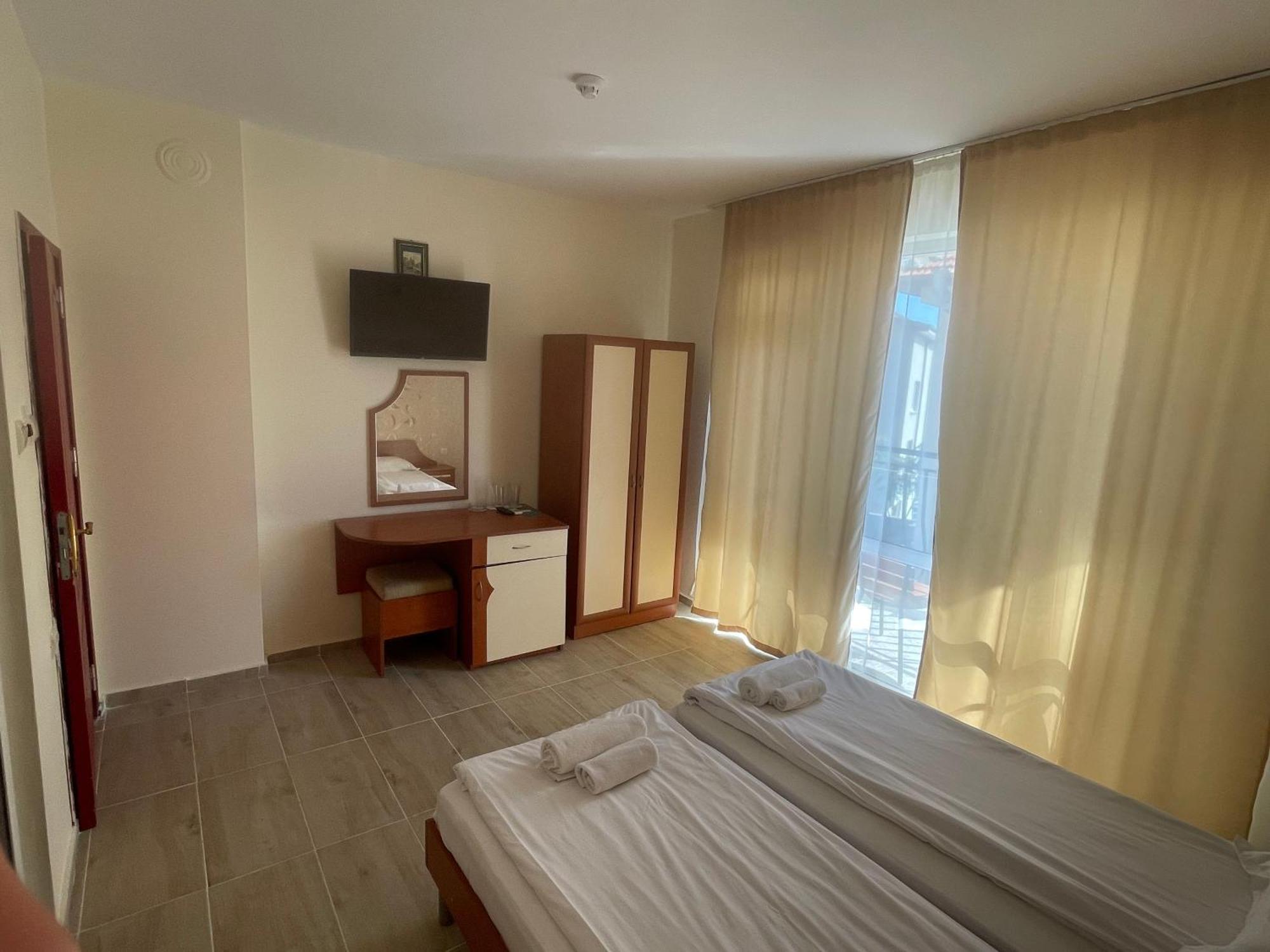 ,,Дироси" Sveti Vlas Luaran gambar